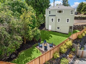 8715 Bowdoin Way, Edmonds WA 98026