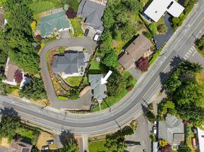 8715 Bowdoin Way, Edmonds WA 98026
