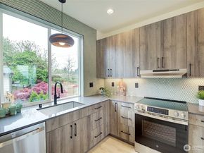 7912 34th Avenue SW B, Seattle WA 98126