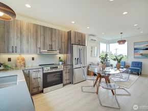 7912 34th Avenue SW B, Seattle WA 98126