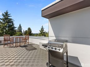 2639 A 45th Avenue SW, Seattle WA 98116