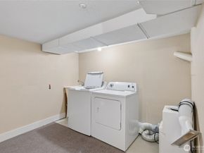 346 NE 58th Street, Seattle WA 98105