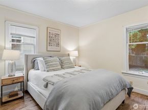 346 NE 58th Street, Seattle WA 98105