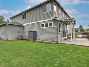 221 Shadow Avenue NE, Renton WA 98059