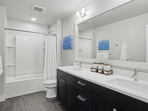 221 Shadow Avenue NE, Renton WA 98059