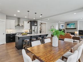 221 Shadow Avenue NE, Renton WA 98059