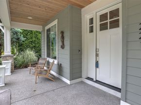 221 Shadow Avenue NE, Renton WA 98059