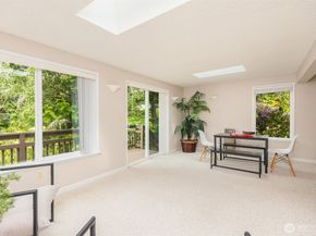 1011 Blue Heron Avenue NE, Bainbridge Island WA 98110