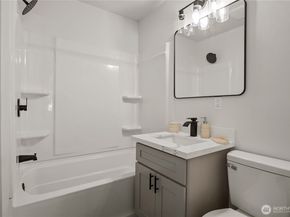 1231 4th Street, Bremerton WA 98337