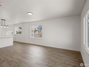 1231 4th Street, Bremerton WA 98337