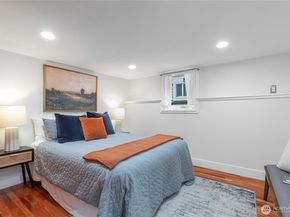 3929 Ashworth Avenue N, Seattle WA 98103
