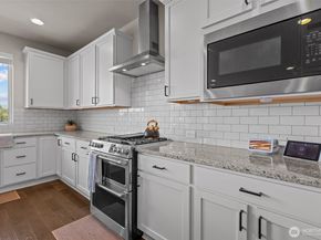 19042 123rd Avenue SE, Renton WA 98058