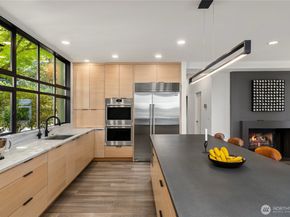 7733 Hansen Road NE, Bainbridge Island WA 98110