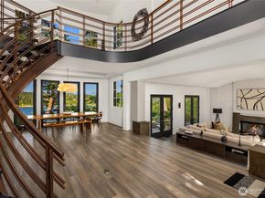 7733 Hansen Road NE, Bainbridge Island WA 98110