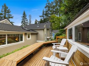 18021 SE 40th Place, Bellevue WA 98008