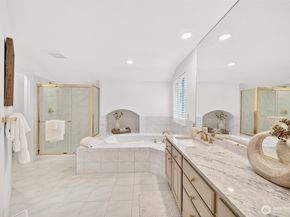 6831 117th Avenue NE, Kirkland WA 98033