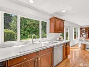 6831 117th Avenue NE, Kirkland WA 98033