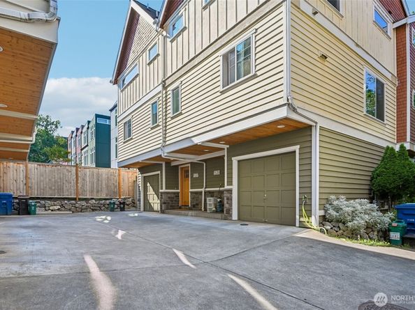 1137 26th Avenue, Seattle WA 98122