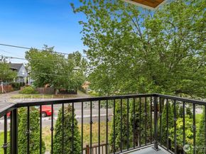 1137 26th Avenue, Seattle WA 98122