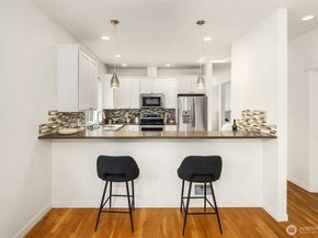 5944 26th Avenue SW, Seattle WA 98106
