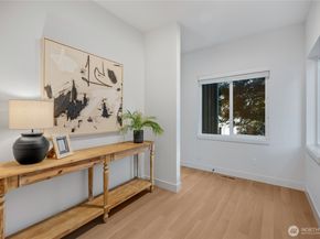 10317 Sand Point Way NE, Seattle WA 98125