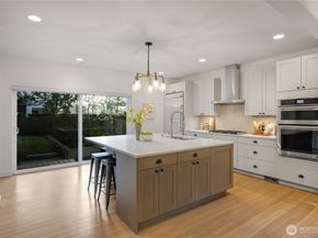 10317 Sand Point Way NE, Seattle WA 98125