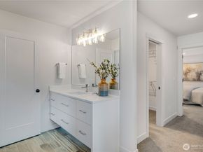 10317 Sand Point Way NE, Seattle WA 98125