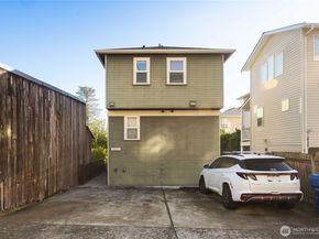 1231 6th Avenue N, Seattle WA 98109