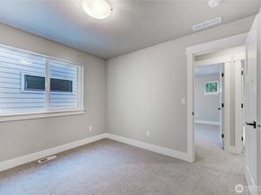 19229 Meridian Drive SE CW 14, Bothell WA 98012