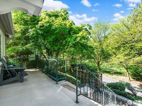 2514 Lake Park Drive S, Seattle WA 98144