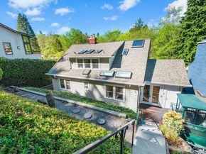 2514 Lake Park Drive S, Seattle WA 98144