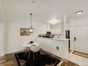 5400 Harbour Pointe Boulevard G104, Mukilteo WA 98275