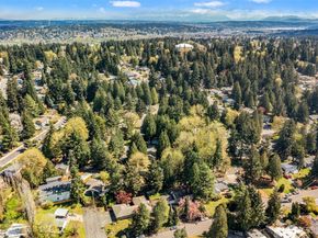 12604 109th Pl, Kirkland WA 98033