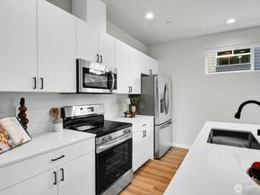 222 124th Street SW C2, Everett WA 98204