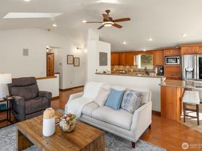 3824 S 348th Street, Auburn WA 98001