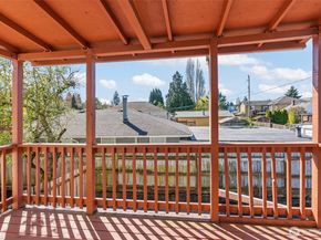 8109 15th Avenue SW, Seattle WA 98106