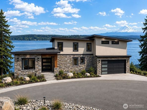 14198 Olalla Crest Lane SE, Olalla WA 98359
