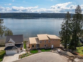 14198 Olalla Crest Lane SE, Olalla WA 98359