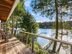 6518 NE Monte Vista Drive, Bainbridge Island WA 98110
