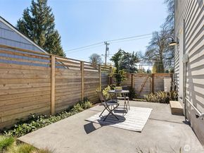 7502 32nd Avenue NE A, Seattle WA 98115