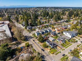 7502 32nd Avenue NE A, Seattle WA 98115