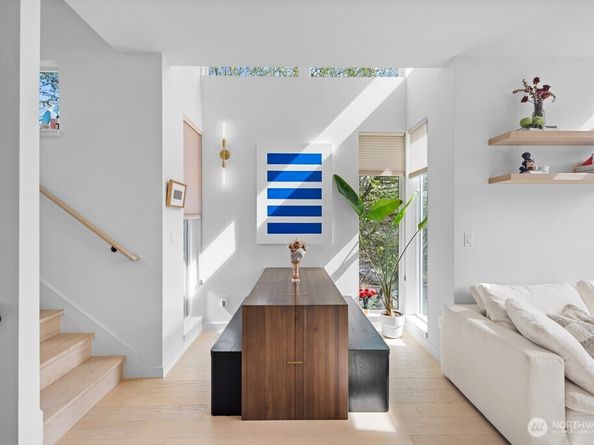 712 W Bertona Street A, Seattle WA 98119
