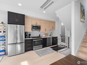712 W Bertona Street A, Seattle WA 98119