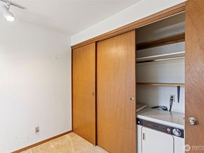 322 N 134th St 406, Seattle WA 98133