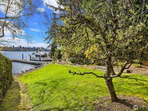 2047 Killarney Way, Bellevue WA 98004
