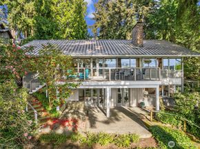 2047 Killarney Way, Bellevue WA 98004
