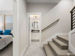 9608 NE 182nd Court A, Bothell WA 98011