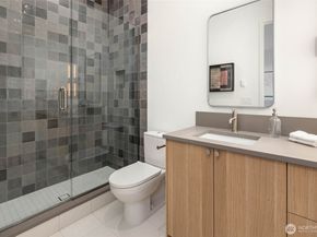 7506 18th Avenue NW, Seattle WA 98117