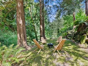 3227 103rd Place NE, Bellevue WA 98004