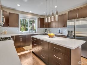 13430 Patriot Way SE, Renton WA 98059